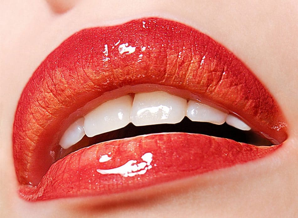 cara memerahkan bibir secara alami