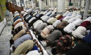 manfaat salat tarawih