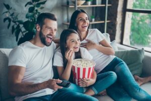 kenapa orang dewasa suka nonton kartun